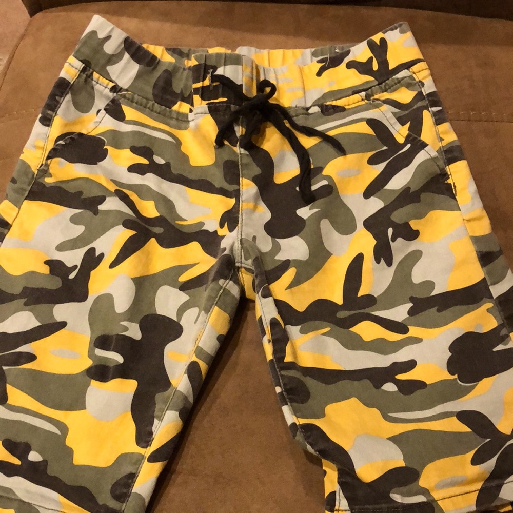 camo shorts